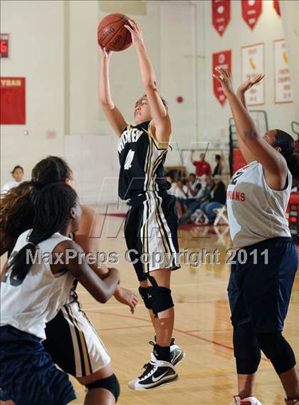 Thumbnail 3 in Whitney vs. Leuzinger photogallery.