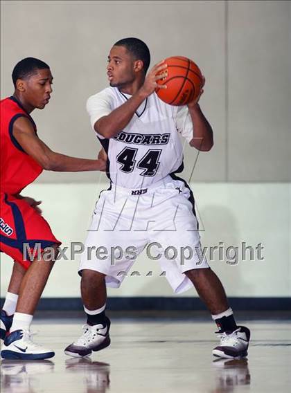 Thumbnail 1 in Fort Bend Kempner vs Pearland Dawson (McDonald's Texas Invitational) photogallery.
