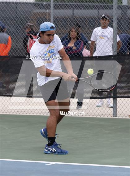 Thumbnail 3 in Fort Bend Kempner vs McAllen Memorial (UIL 5A Boys Singles Tennis State Semifinal) photogallery.