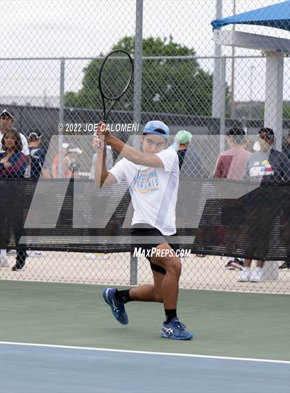 Thumbnail 2 in Fort Bend Kempner vs McAllen Memorial (UIL 5A Boys Singles Tennis State Semifinal) photogallery.