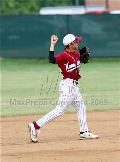 Thumbnail 3 in Scott vs. Harrison County (Tenth Region Championship) photogallery.