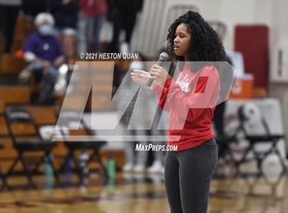 Thumbnail 2 in Mater Dei @ Centennial (CIF-SS Open Final) photogallery.