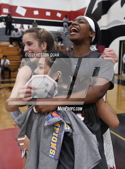 Thumbnail 2 in Mater Dei @ Centennial (CIF-SS Open Final) photogallery.