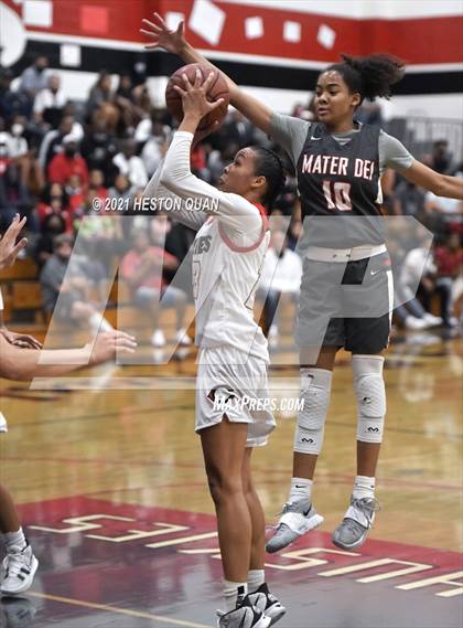 Thumbnail 1 in Mater Dei @ Centennial (CIF-SS Open Final) photogallery.