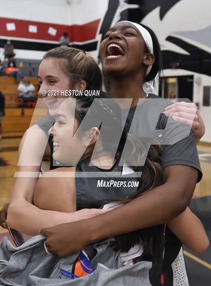 Thumbnail 3 in Mater Dei @ Centennial (CIF-SS Open Final) photogallery.