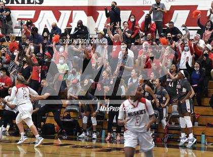 Thumbnail 2 in Mater Dei @ Centennial (CIF-SS Open Final) photogallery.