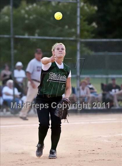Thumbnail 2 in Pisgah @ Eastern Randolph (NCHSAA 2A Semifinal) photogallery.
