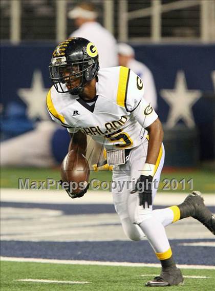 Thumbnail 1 in Mesquite vs. Garland (5A Division 1 Area Playoff ) photogallery.