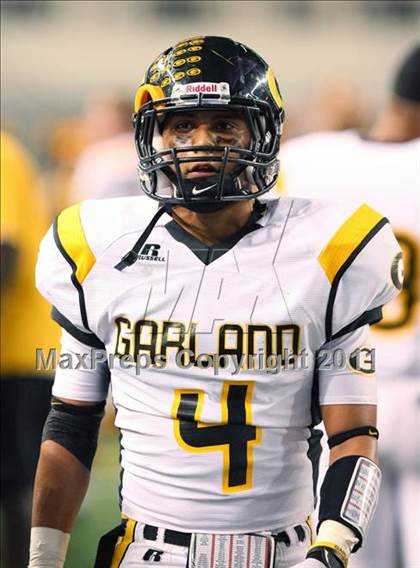 Thumbnail 3 in Mesquite vs. Garland (5A Division 1 Area Playoff ) photogallery.