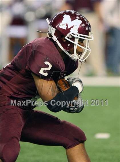 Thumbnail 3 in Mesquite vs. Garland (5A Division 1 Area Playoff ) photogallery.