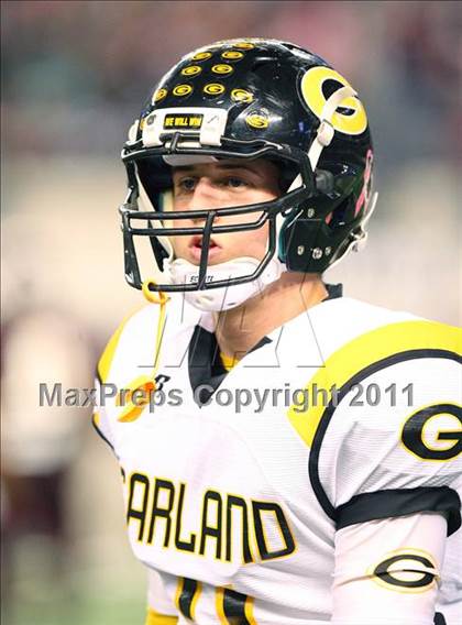 Thumbnail 1 in Mesquite vs. Garland (5A Division 1 Area Playoff ) photogallery.