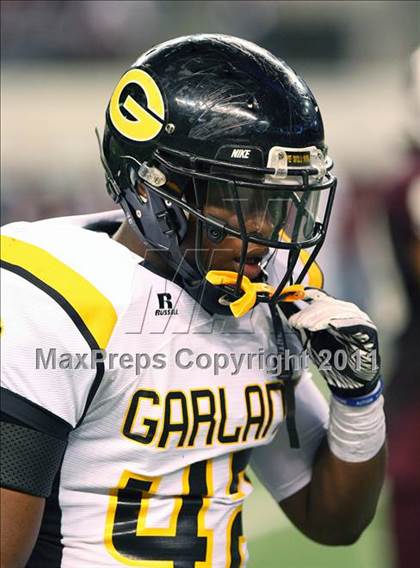 Thumbnail 3 in Mesquite vs. Garland (5A Division 1 Area Playoff ) photogallery.