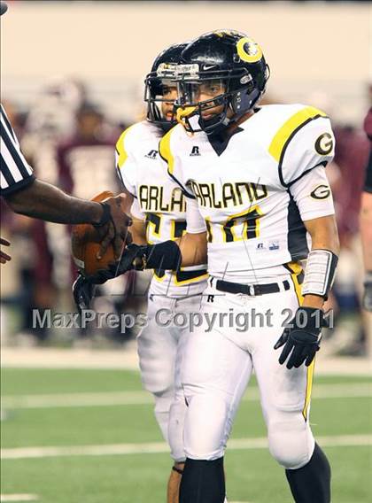 Thumbnail 3 in Mesquite vs. Garland (5A Division 1 Area Playoff ) photogallery.