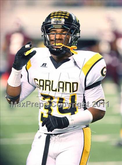 Thumbnail 3 in Mesquite vs. Garland (5A Division 1 Area Playoff ) photogallery.