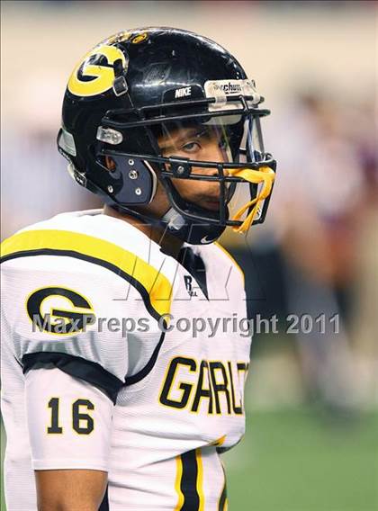 Thumbnail 3 in Mesquite vs. Garland (5A Division 1 Area Playoff ) photogallery.