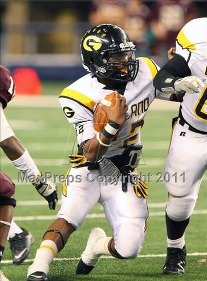 Thumbnail 1 in Mesquite vs. Garland (5A Division 1 Area Playoff ) photogallery.