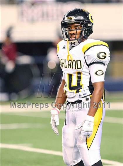 Thumbnail 3 in Mesquite vs. Garland (5A Division 1 Area Playoff ) photogallery.
