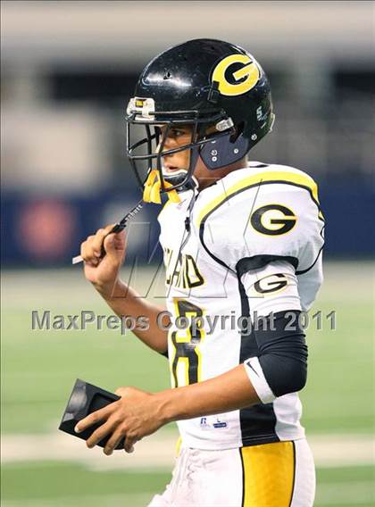 Thumbnail 1 in Mesquite vs. Garland (5A Division 1 Area Playoff ) photogallery.