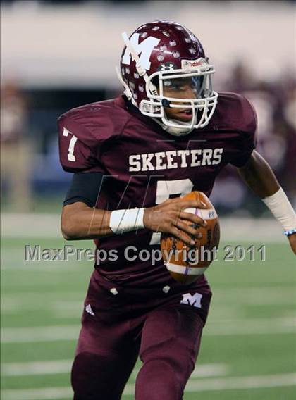 Thumbnail 2 in Mesquite vs. Garland (5A Division 1 Area Playoff ) photogallery.