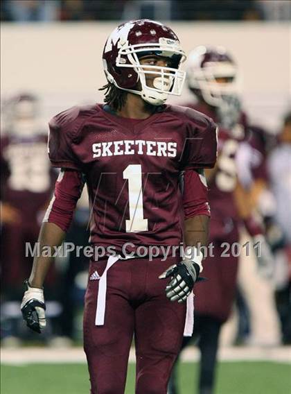 Thumbnail 2 in Mesquite vs. Garland (5A Division 1 Area Playoff ) photogallery.