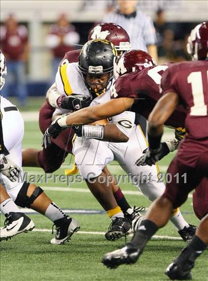Thumbnail 2 in Mesquite vs. Garland (5A Division 1 Area Playoff ) photogallery.