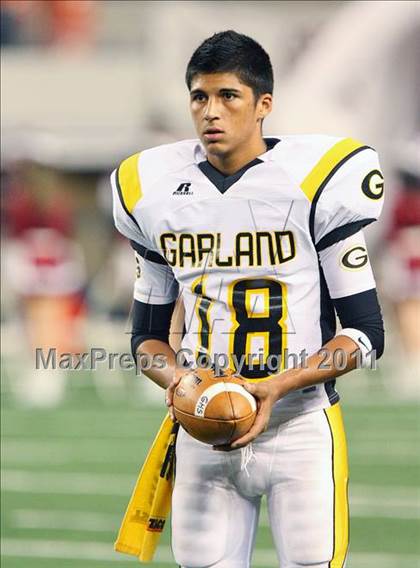 Thumbnail 2 in Mesquite vs. Garland (5A Division 1 Area Playoff ) photogallery.