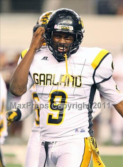 Thumbnail 3 in Mesquite vs. Garland (5A Division 1 Area Playoff ) photogallery.