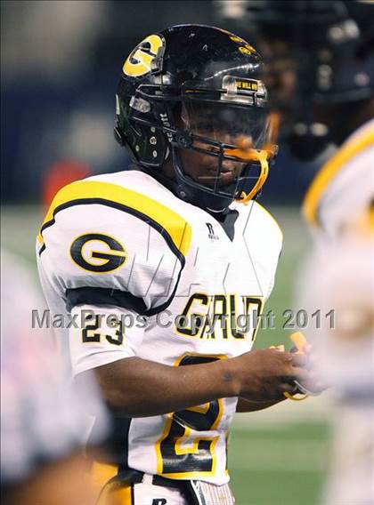 Thumbnail 3 in Mesquite vs. Garland (5A Division 1 Area Playoff ) photogallery.