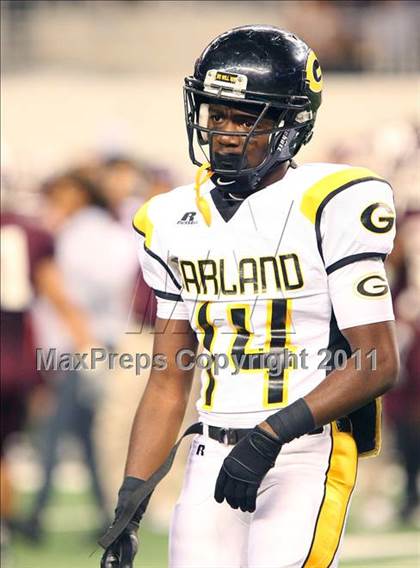 Thumbnail 2 in Mesquite vs. Garland (5A Division 1 Area Playoff ) photogallery.