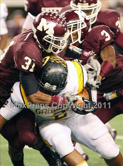 Thumbnail 1 in Mesquite vs. Garland (5A Division 1 Area Playoff ) photogallery.