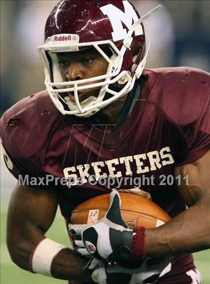 Thumbnail 3 in Mesquite vs. Garland (5A Division 1 Area Playoff ) photogallery.
