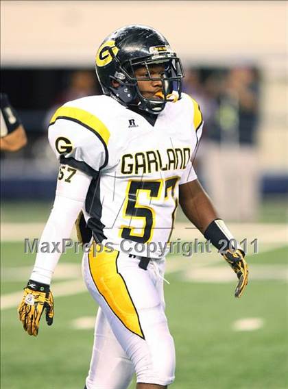 Thumbnail 2 in Mesquite vs. Garland (5A Division 1 Area Playoff ) photogallery.