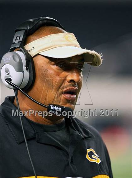 Thumbnail 1 in Mesquite vs. Garland (5A Division 1 Area Playoff ) photogallery.