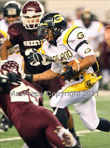 Thumbnail 3 in Mesquite vs. Garland (5A Division 1 Area Playoff ) photogallery.