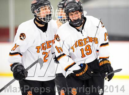 Thumbnail 2 in Clarkstown @ White Plains (Section 1 Division I Quarterfinal) photogallery.