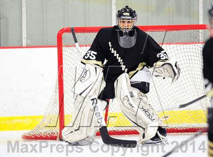 Thumbnail 3 in Clarkstown @ White Plains (Section 1 Division I Quarterfinal) photogallery.