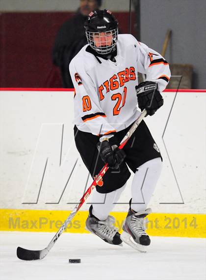 Thumbnail 3 in Clarkstown @ White Plains (Section 1 Division I Quarterfinal) photogallery.