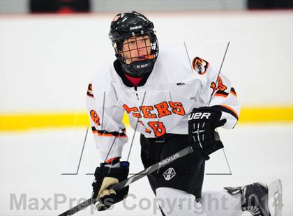 Thumbnail 2 in Clarkstown @ White Plains (Section 1 Division I Quarterfinal) photogallery.