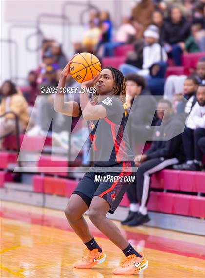 Thumbnail 2 in Jonesboro vs Dutchtown (Hard In The Paint) photogallery.