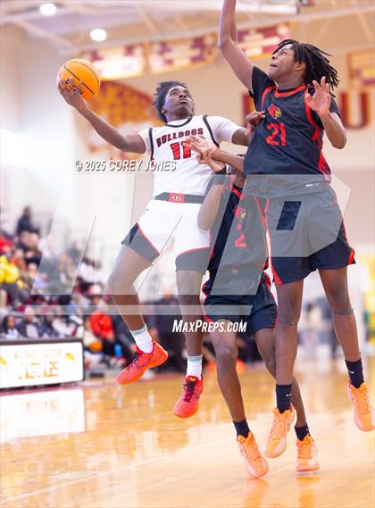 Thumbnail 2 in Jonesboro vs Dutchtown (Hard In The Paint) photogallery.