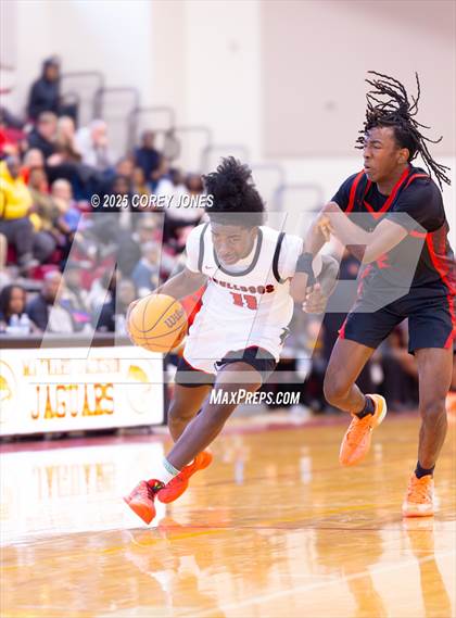 Thumbnail 3 in Jonesboro vs Dutchtown (Hard In The Paint) photogallery.