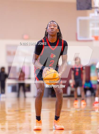 Thumbnail 2 in Jonesboro vs Dutchtown (Hard In The Paint) photogallery.