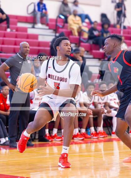 Thumbnail 3 in Jonesboro vs Dutchtown (Hard In The Paint) photogallery.