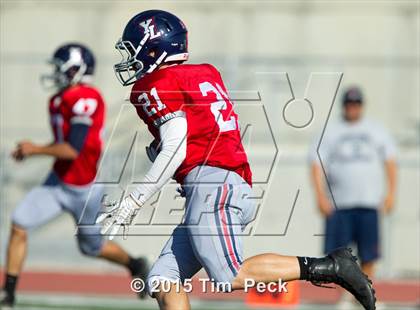 Thumbnail 1 in Villa Park @ Yorba Linda photogallery.