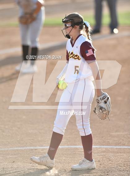 Thumbnail 2 in OC All Stars: North vs. South 1/2 photogallery.