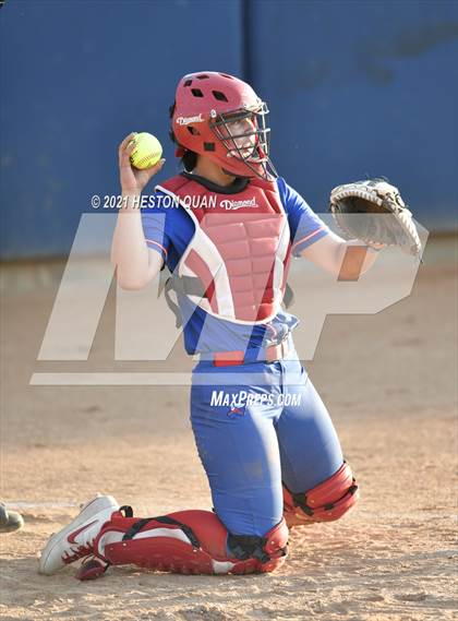 Thumbnail 1 in OC All Stars: North vs. South 1/2 photogallery.