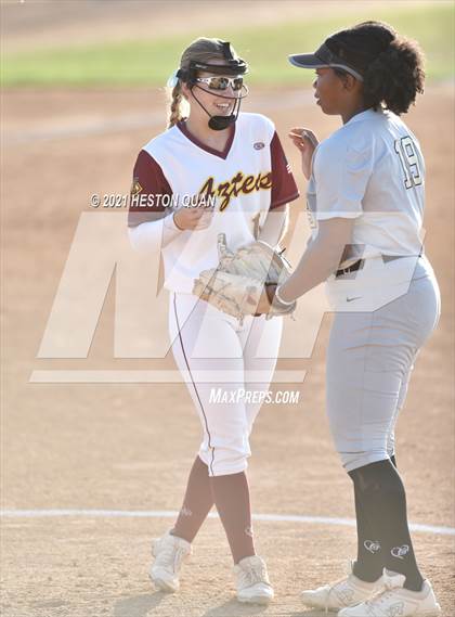 Thumbnail 1 in OC All Stars: North vs. South 1/2 photogallery.