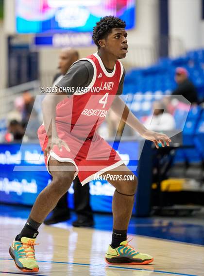 Thumbnail 2 in Westminster Schools of Augusta vs. Laney (100 Black Men of Augusta Thanksgiving Classic) photogallery.