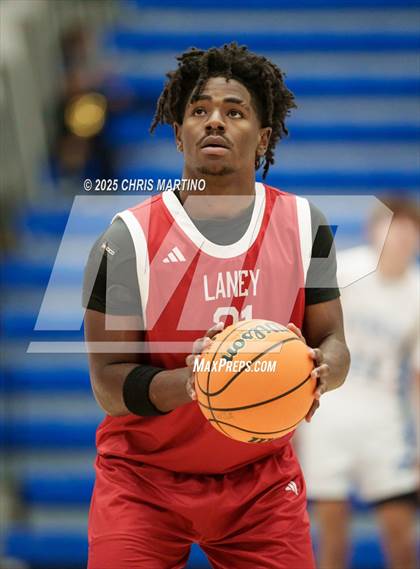 Thumbnail 1 in Westminster Schools of Augusta vs. Laney (100 Black Men of Augusta Thanksgiving Classic) photogallery.