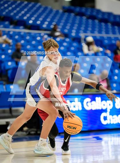 Thumbnail 1 in Westminster Schools of Augusta vs. Laney (100 Black Men of Augusta Thanksgiving Classic) photogallery.